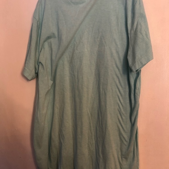 American Eagle T-shirt - Picture 2 of 3